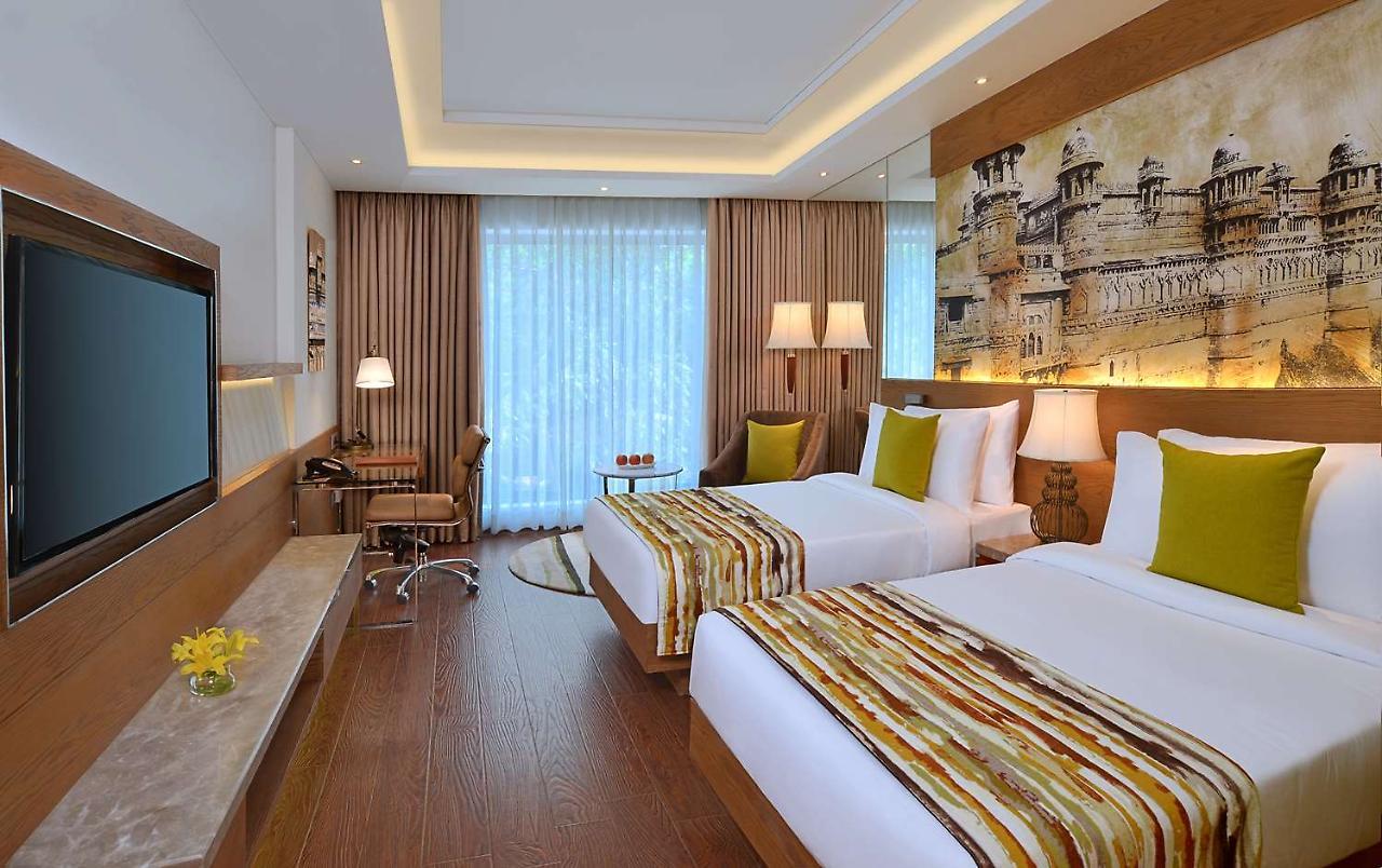 Radisson Gwalior Hotel Ngoại thất bức ảnh