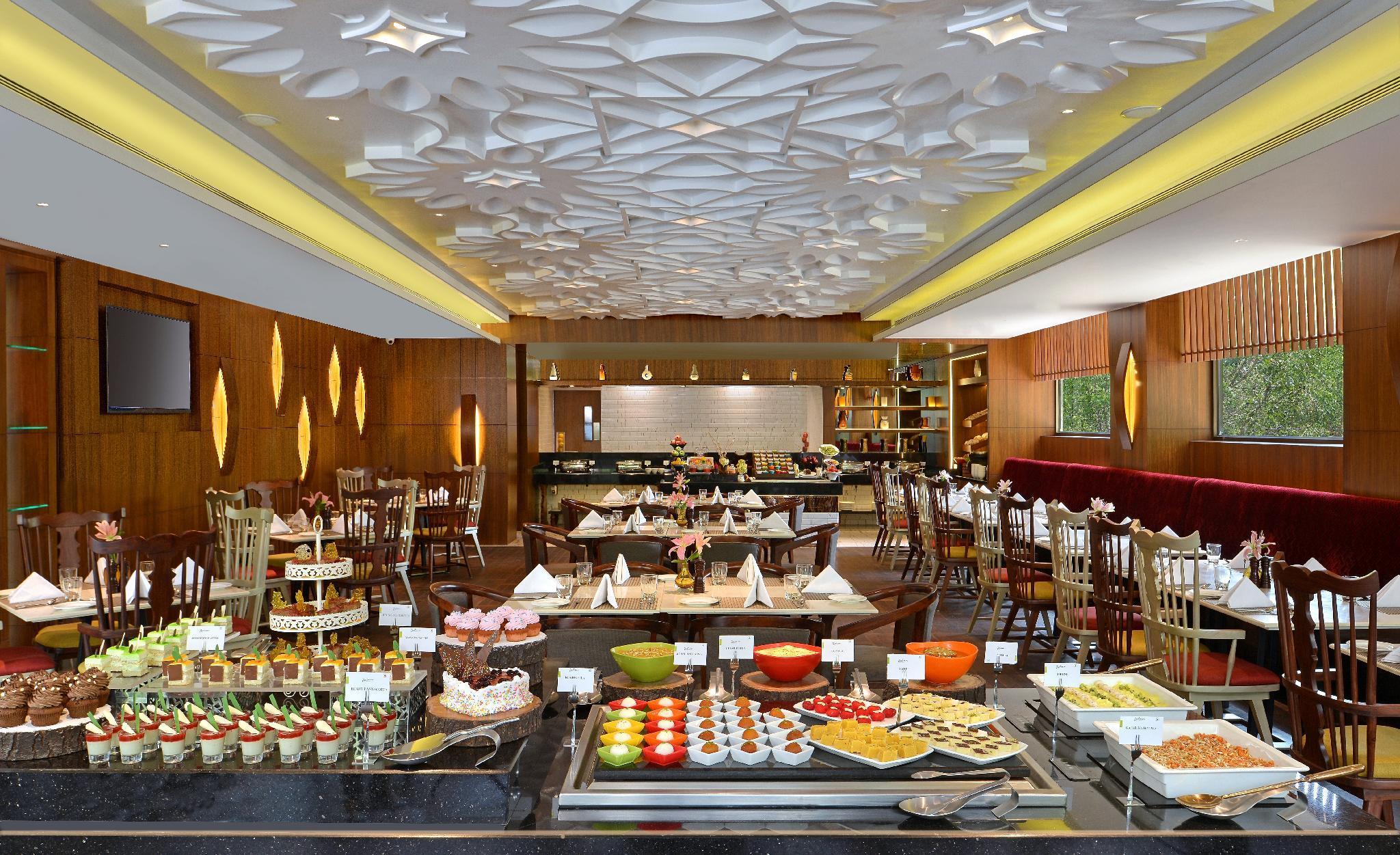 Radisson Gwalior Hotel Ngoại thất bức ảnh