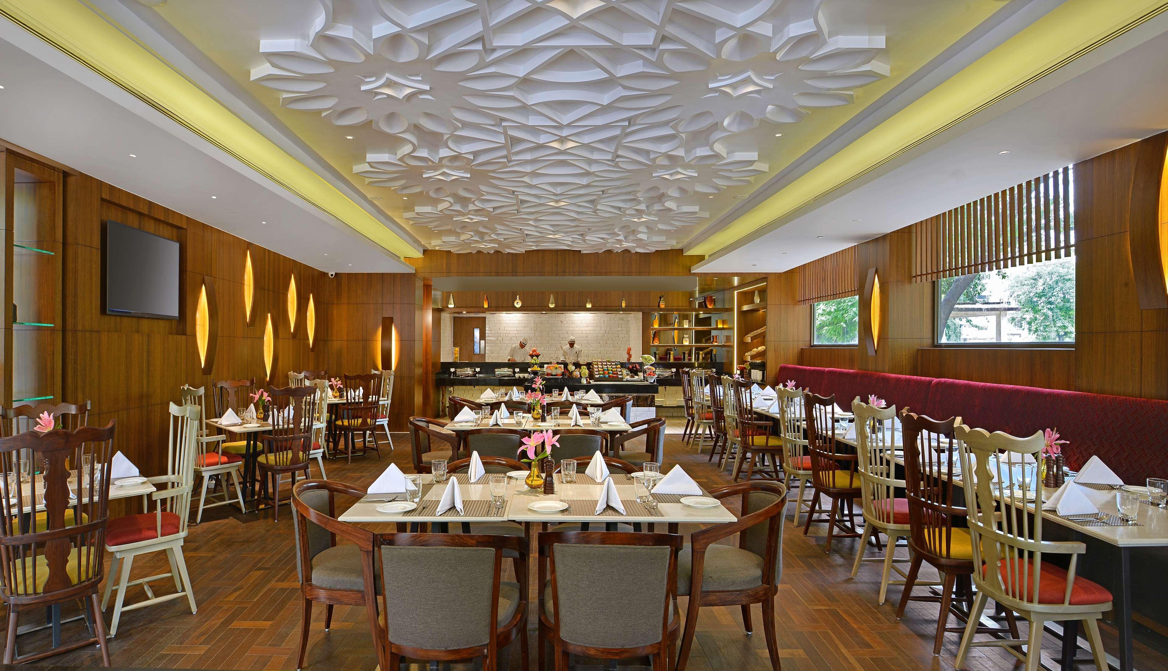 Radisson Gwalior Hotel Ngoại thất bức ảnh