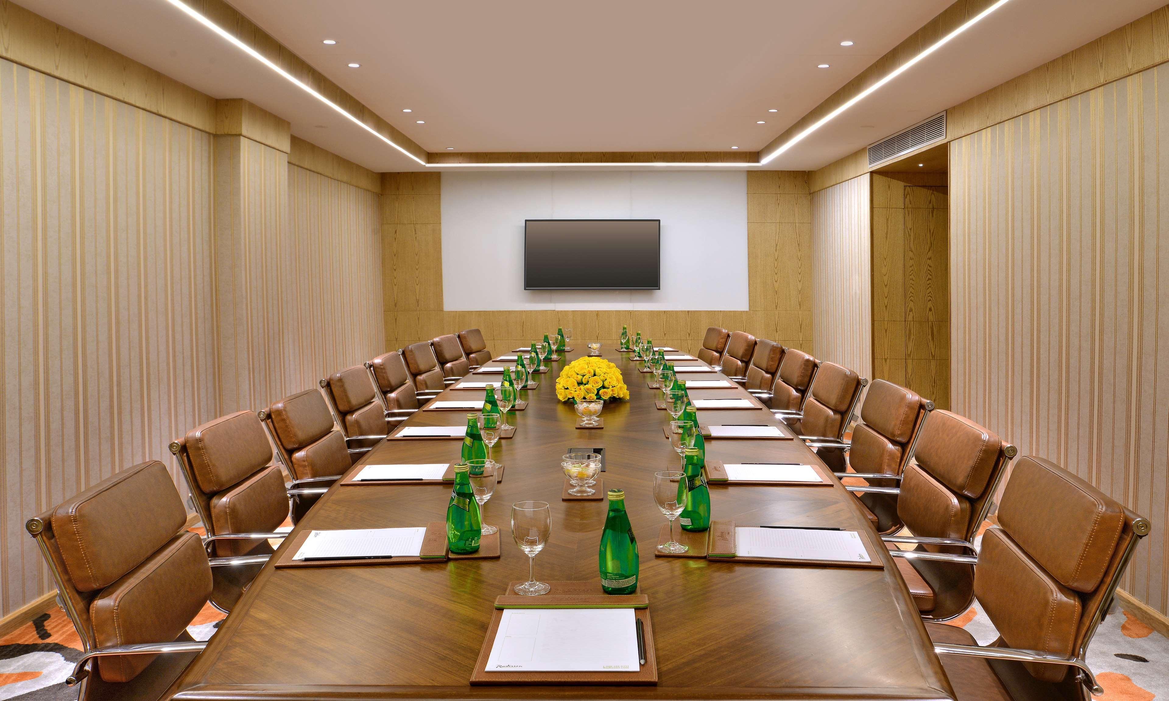 Radisson Gwalior Hotel Ngoại thất bức ảnh