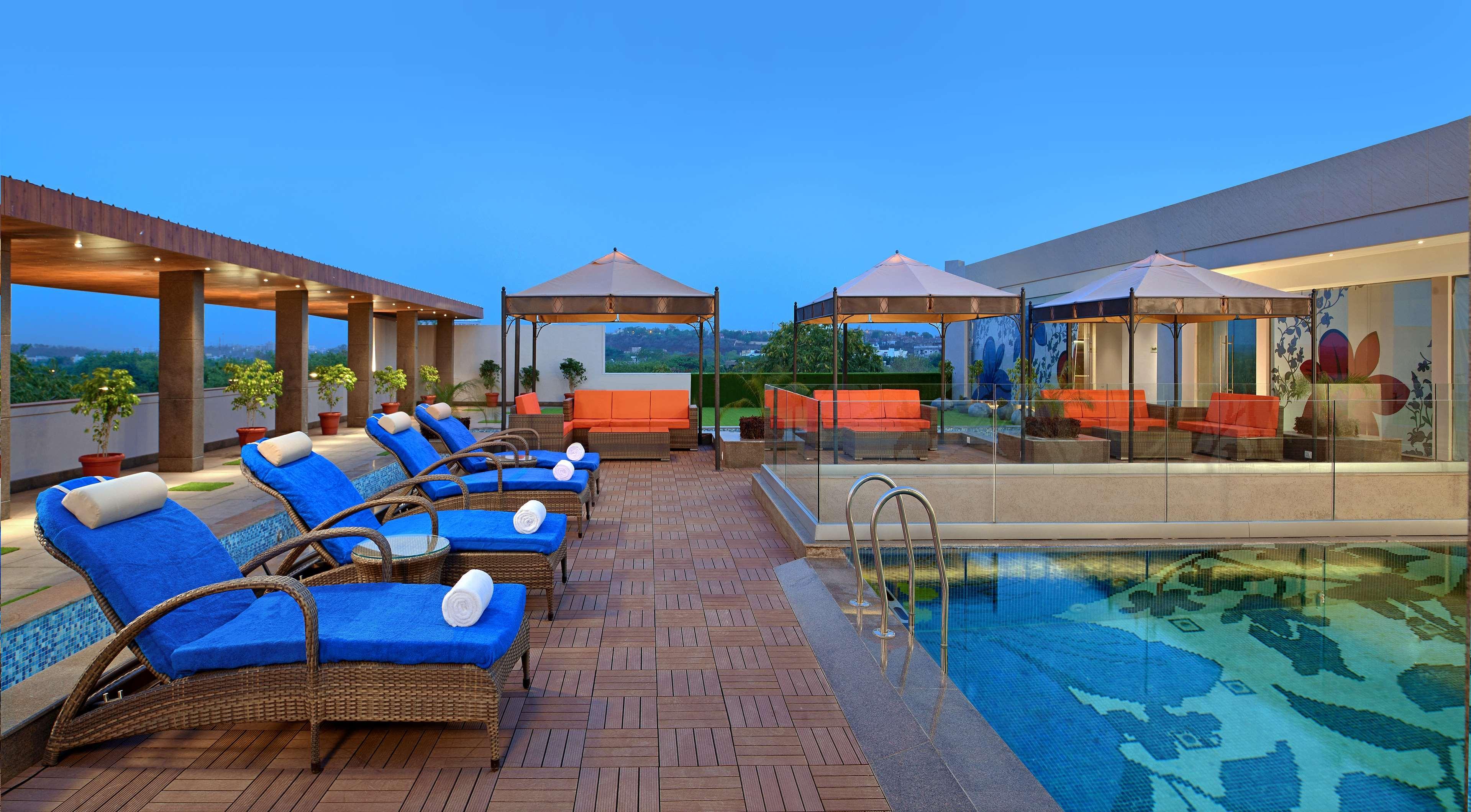 Radisson Gwalior Hotel Ngoại thất bức ảnh