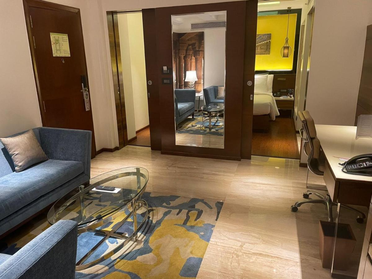 Radisson Gwalior Hotel Ngoại thất bức ảnh